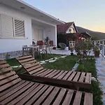 Pelikan House Hébergement de vacances Shkodër