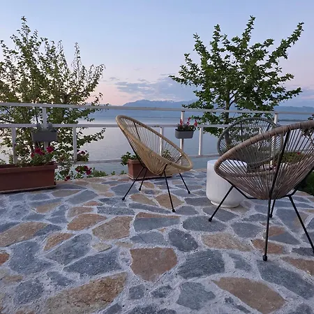 펜션 Pelikan House Shkodër